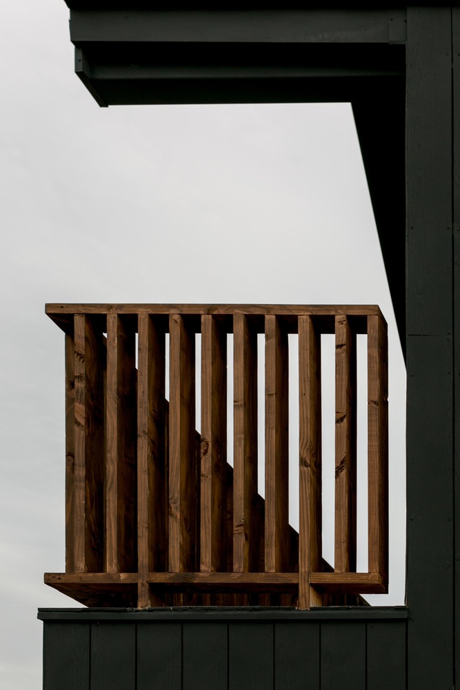 Casa Larga — interior de pino estructural expuesto, arquitecto Alejandro Soffia